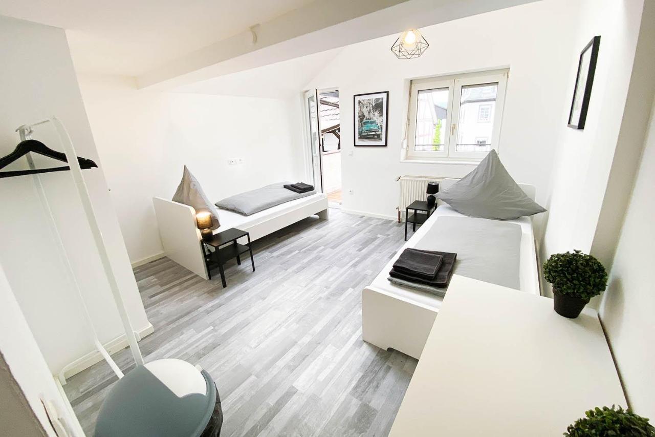 2 Room House For Workers Linz am Rhein Exterior foto